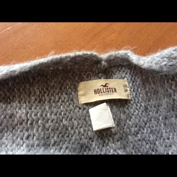 Hollister Infinity Scarf - Picture 2 of 2